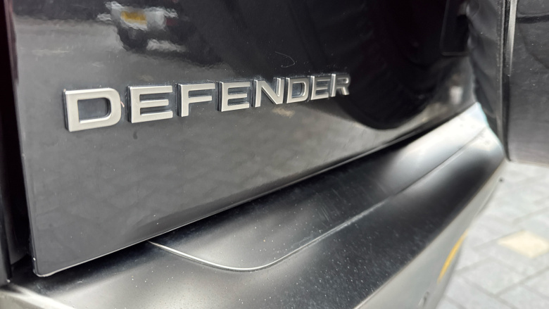 Land Rover Defender 3.0 P400 X 90 3dr Auto Petrol Estate